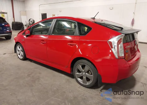 2015 Toyota Prius Persona Series Special Edition z USA, uszkodzony, nr VIN JTDKN3DU6F0400341